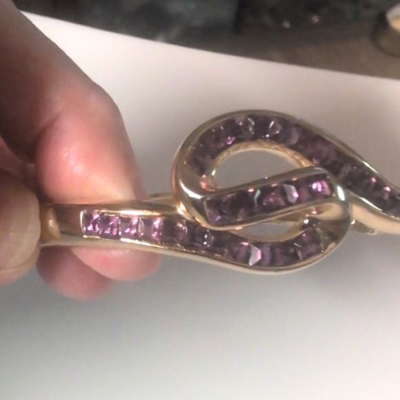 VTg Infinity Amethyst Bangle - Picture 2 of 4